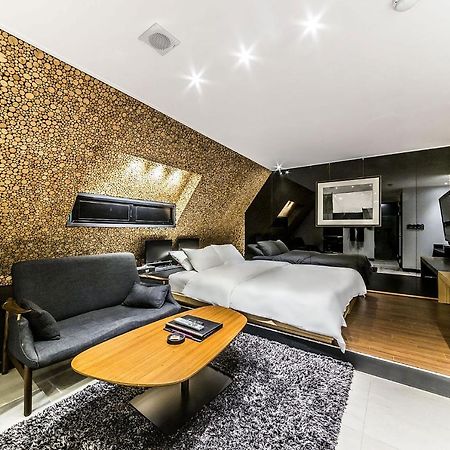 Hotel Cello Seoul Bagian luar foto